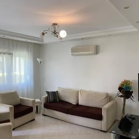 Apartment Side'de Havuzlu Daire