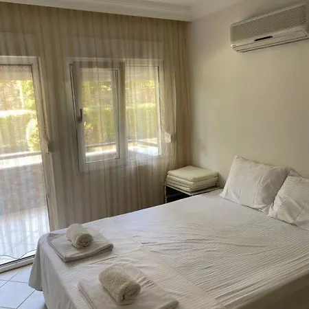 Side'de Havuzlu Daire Apartment
