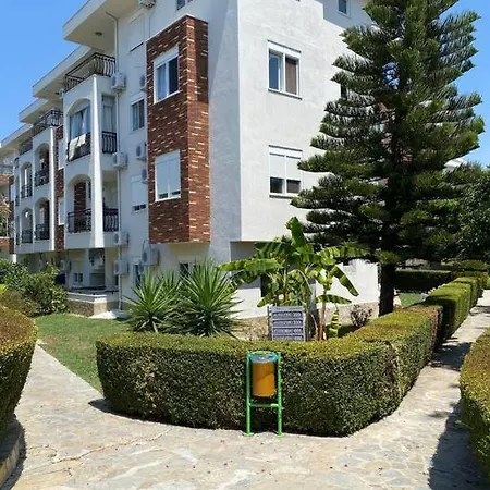 Apartment Side'de Havuzlu Daire Side